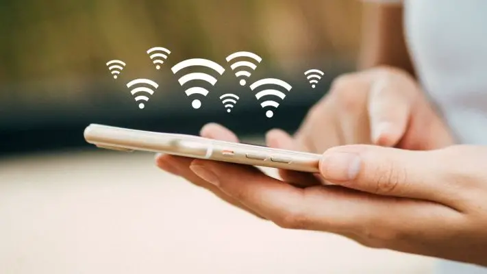 फ़ोन का WiFi automatically on हो जाता है? जानें इसको कैसे stop करें